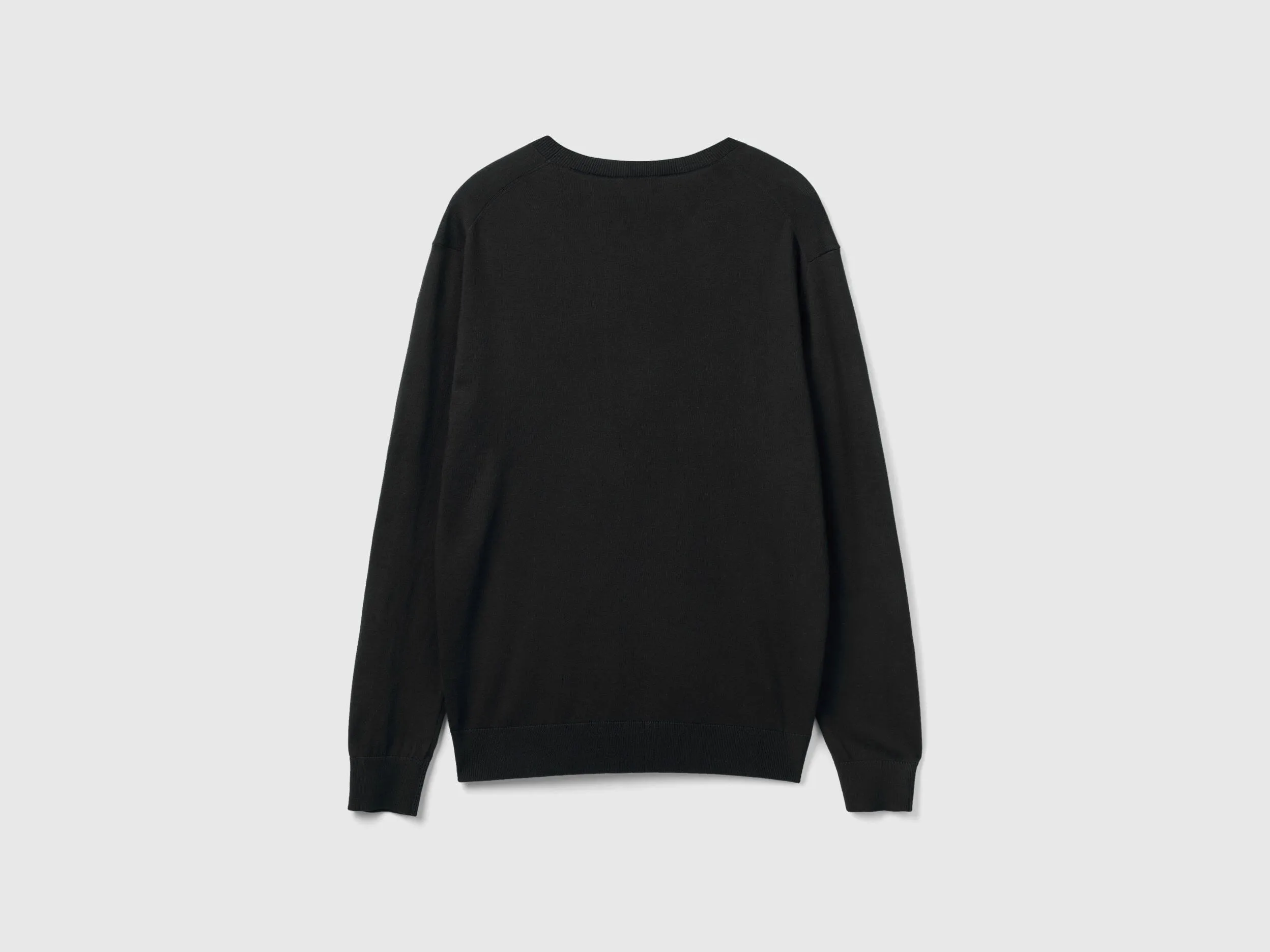 Crew neck sweater in lightweight cotton blend - Black | Benetton