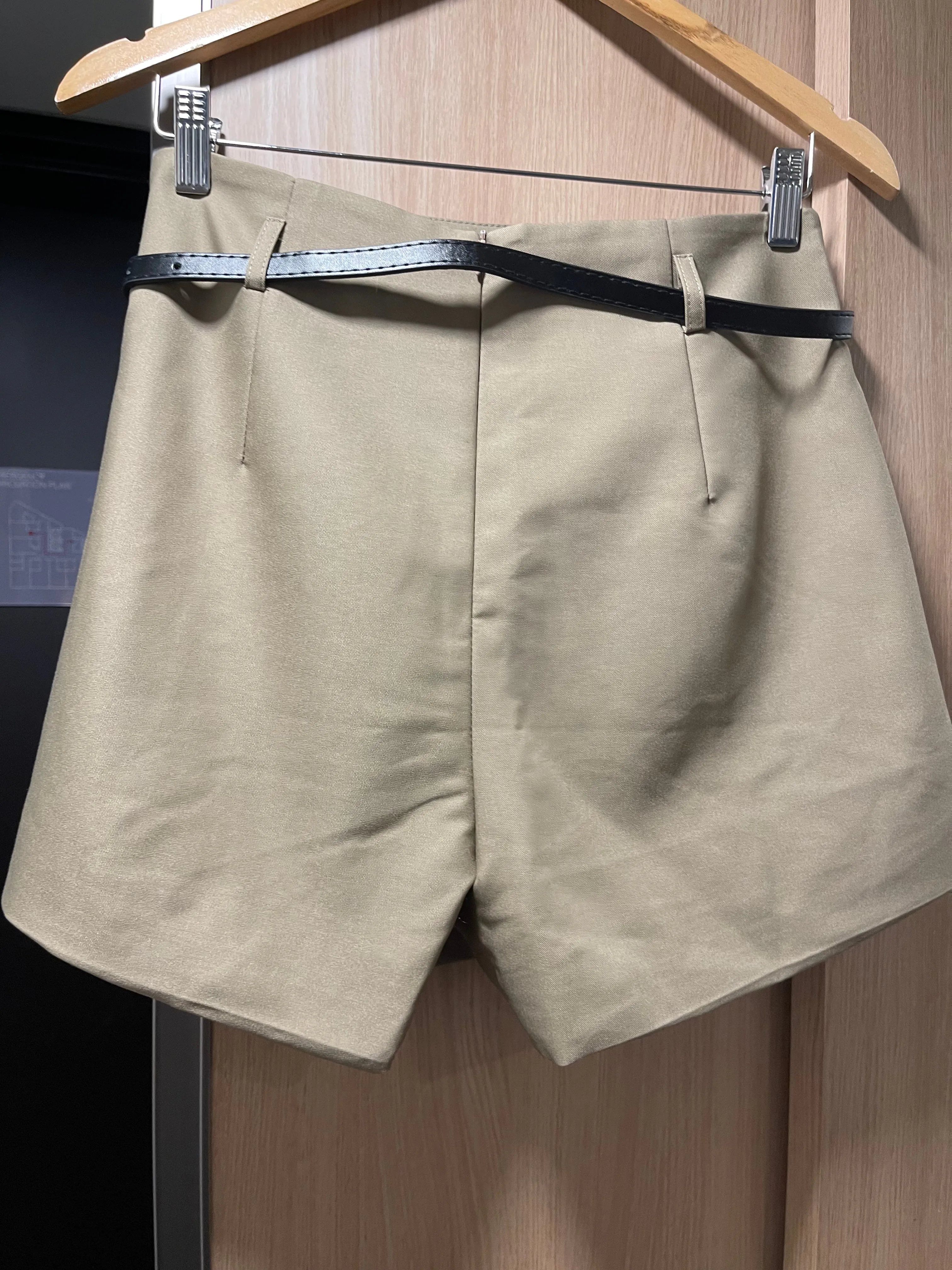 (Discontinued) WS2023OCT106 (Khaki)