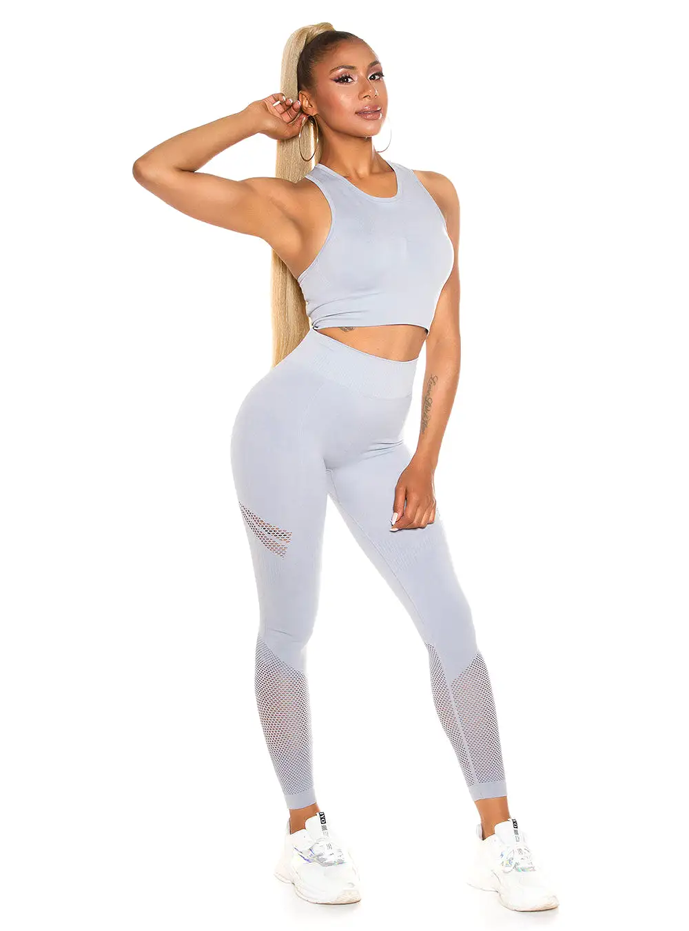 KouCla Sporty Set Crop Top and Push-up Leggings