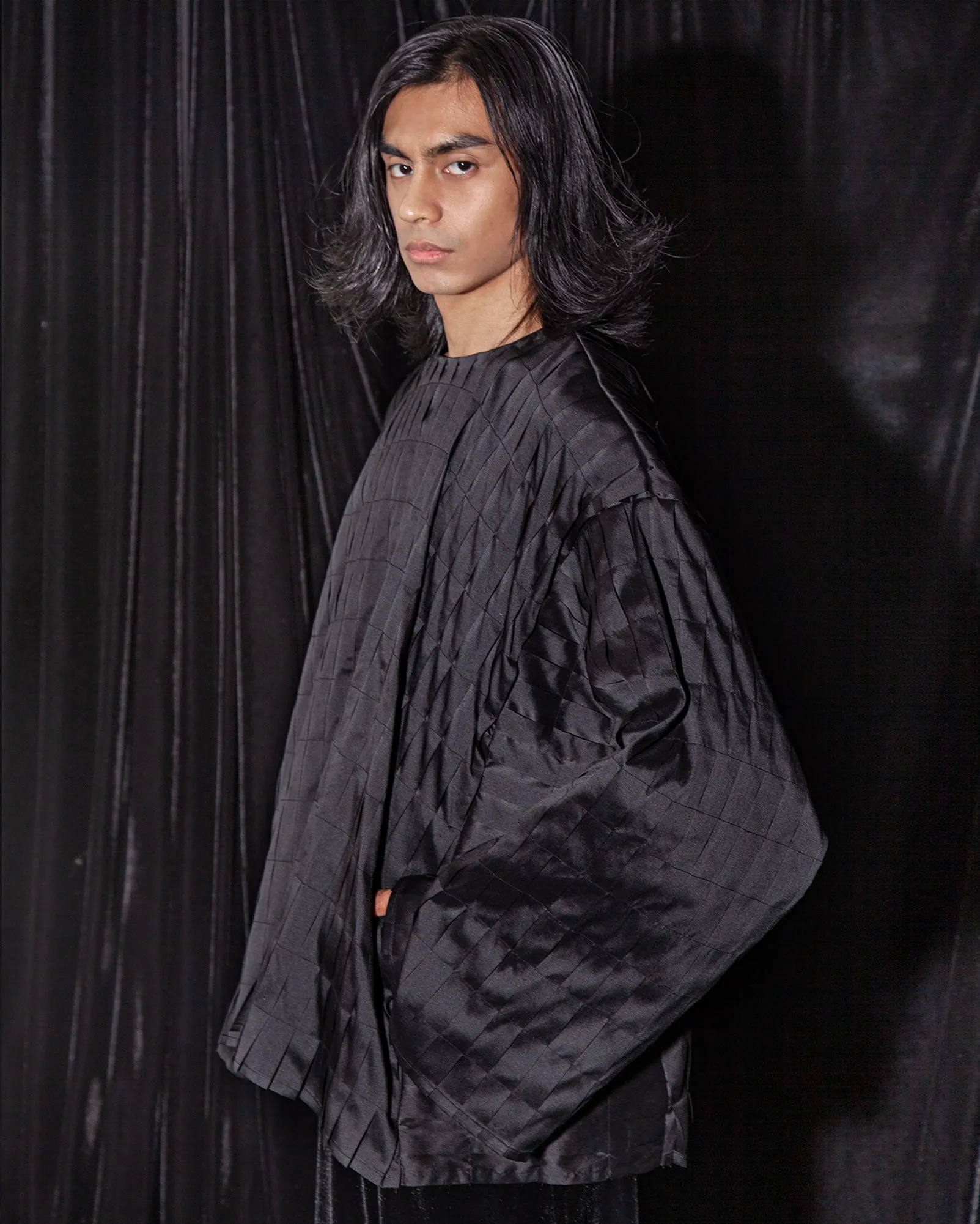 Kurta Lipat Mati (Black)