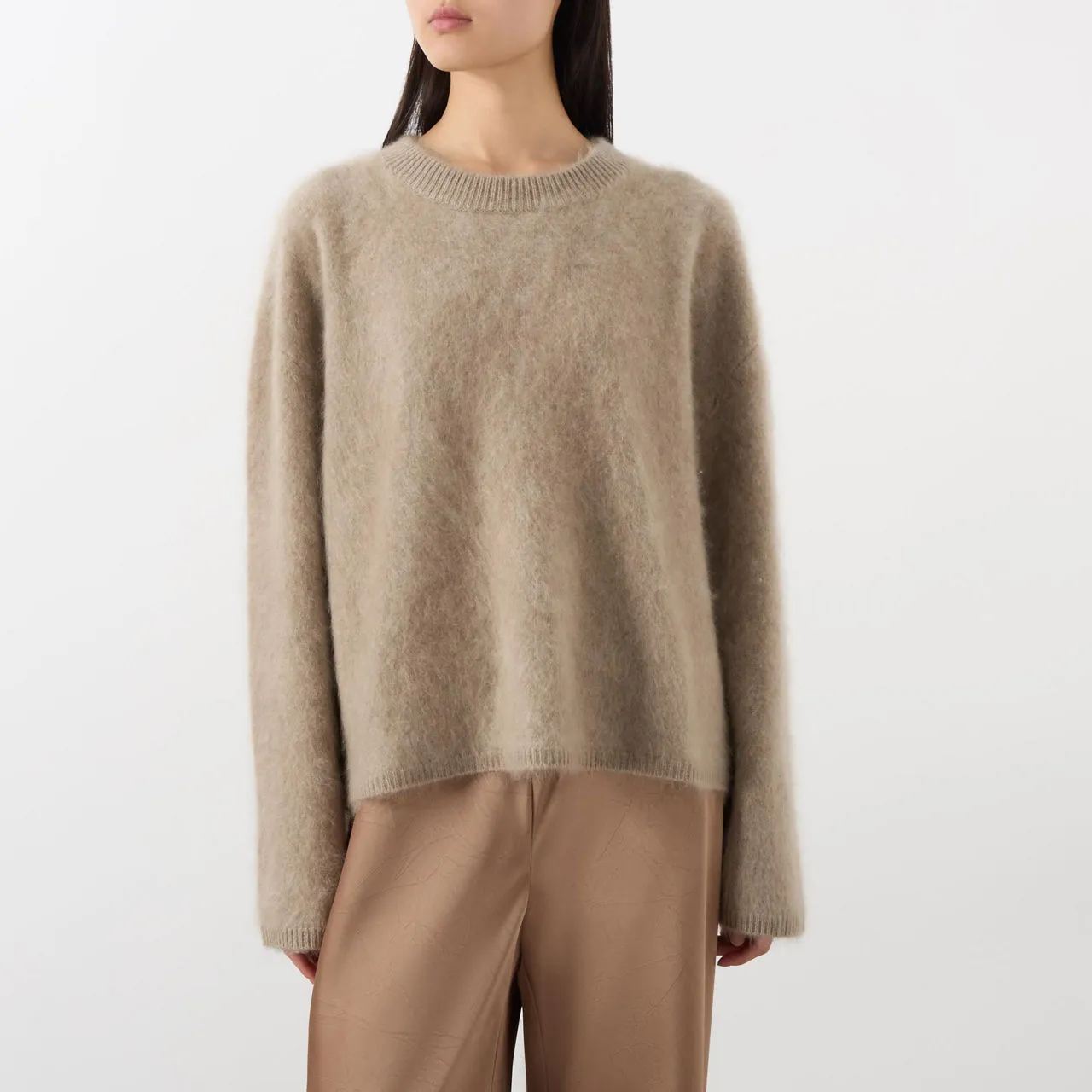 LISA YANG Natalia Brushed Cashmere Sweater - Beige