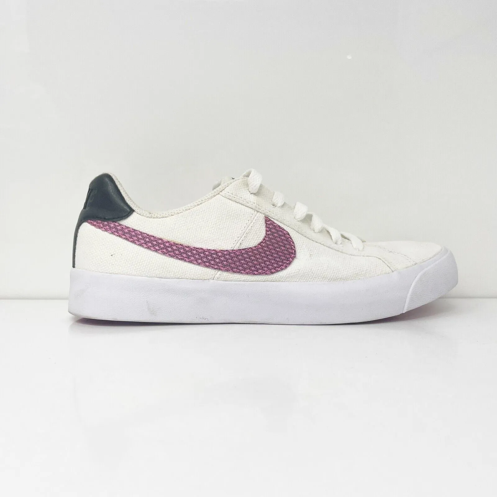 Nike Womens Court Royale AC CD7002-102 White Casual Shoes Sneakers Size 8.5