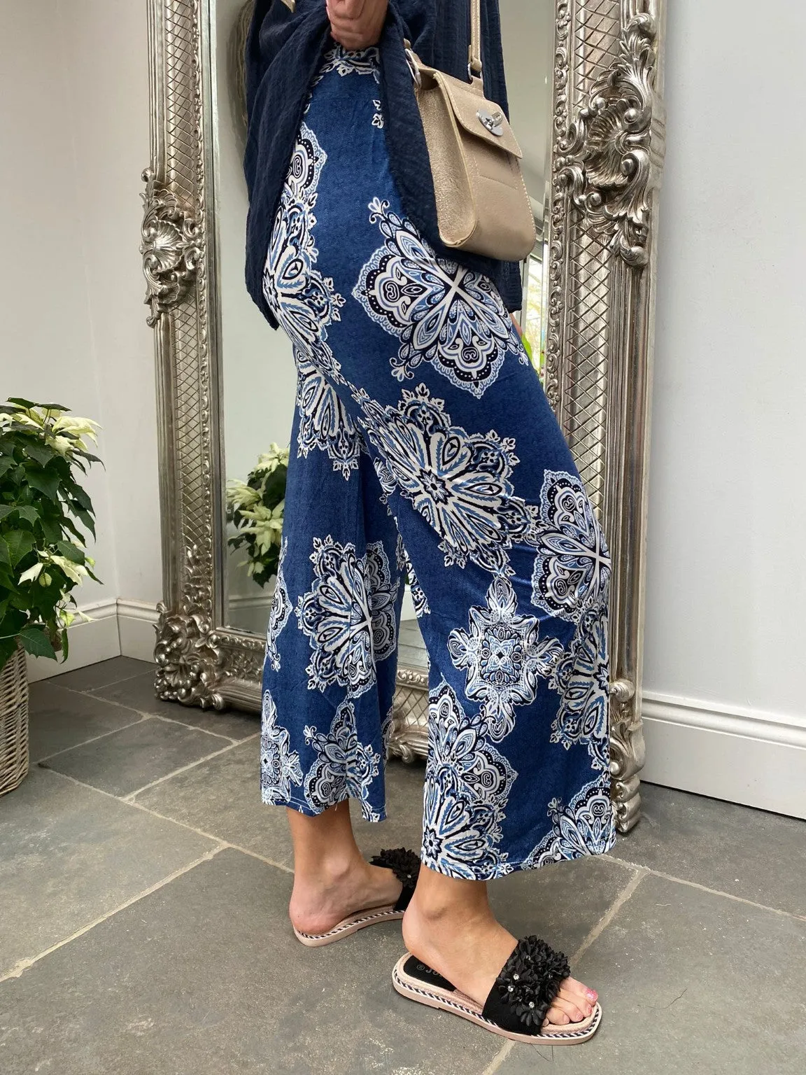 Printed Wide Leg Trouser Tally