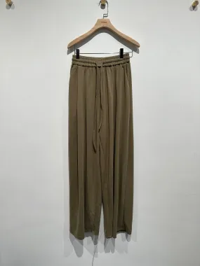 WS2023NOV349 (Khaki)