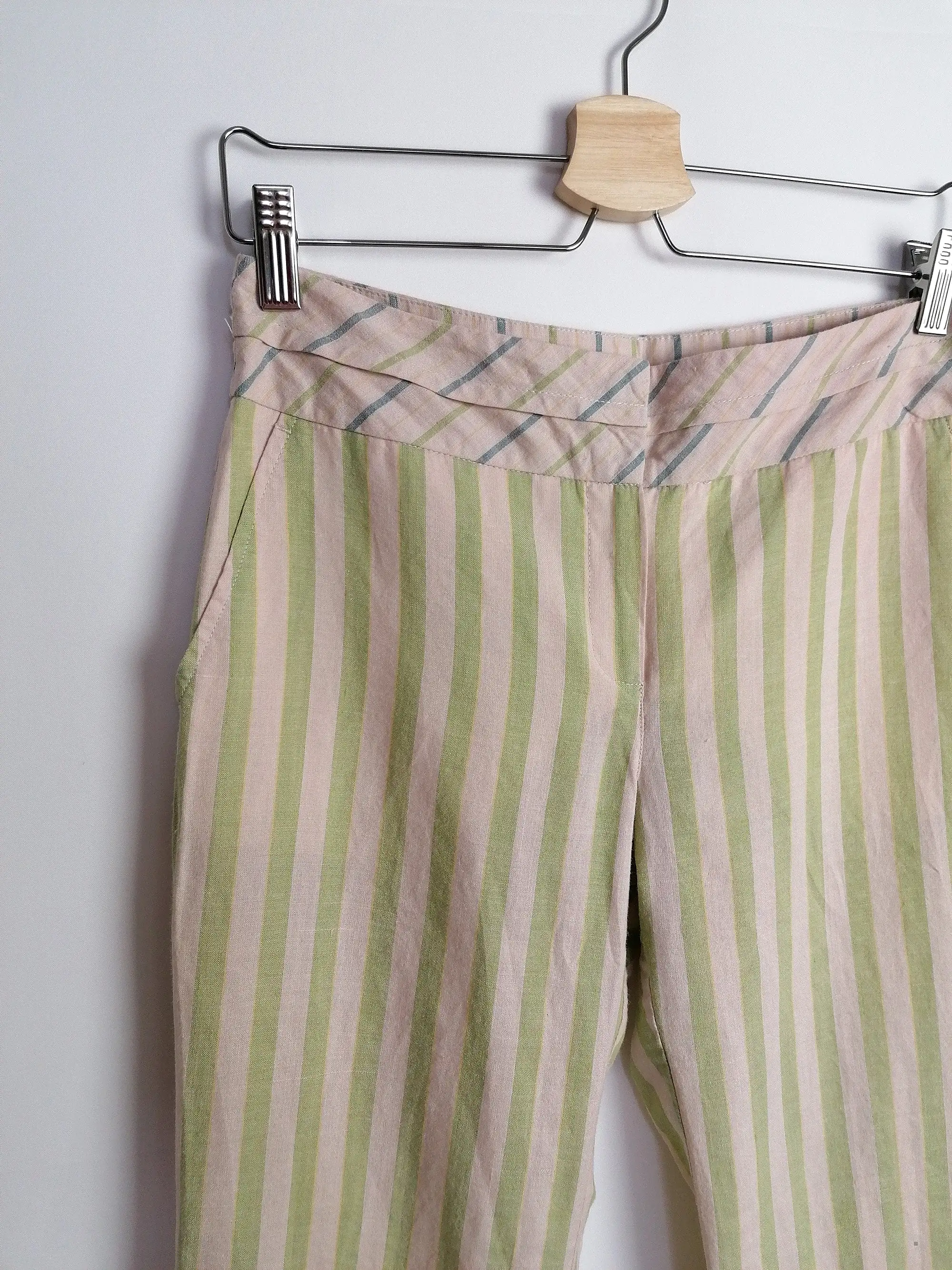 Y2K MANGO Striped 3/4 Flared Linen Capris - size XS